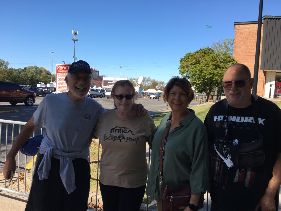 Janet Barker Stonerook and Becky Mallott with friends